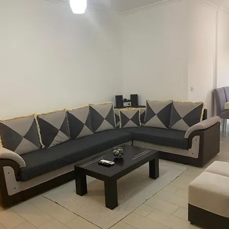 Lungomare View Apartment *